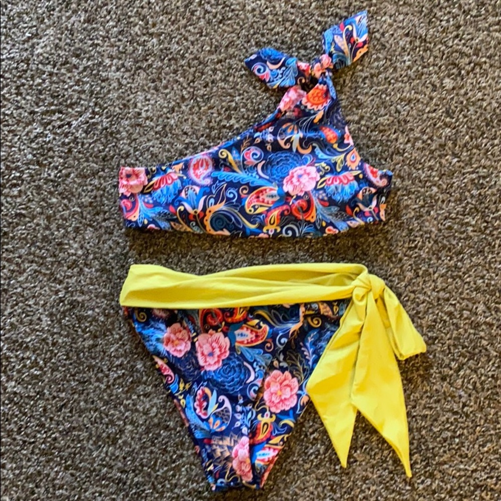Two piece tie bikini BEAUTIFUL xl